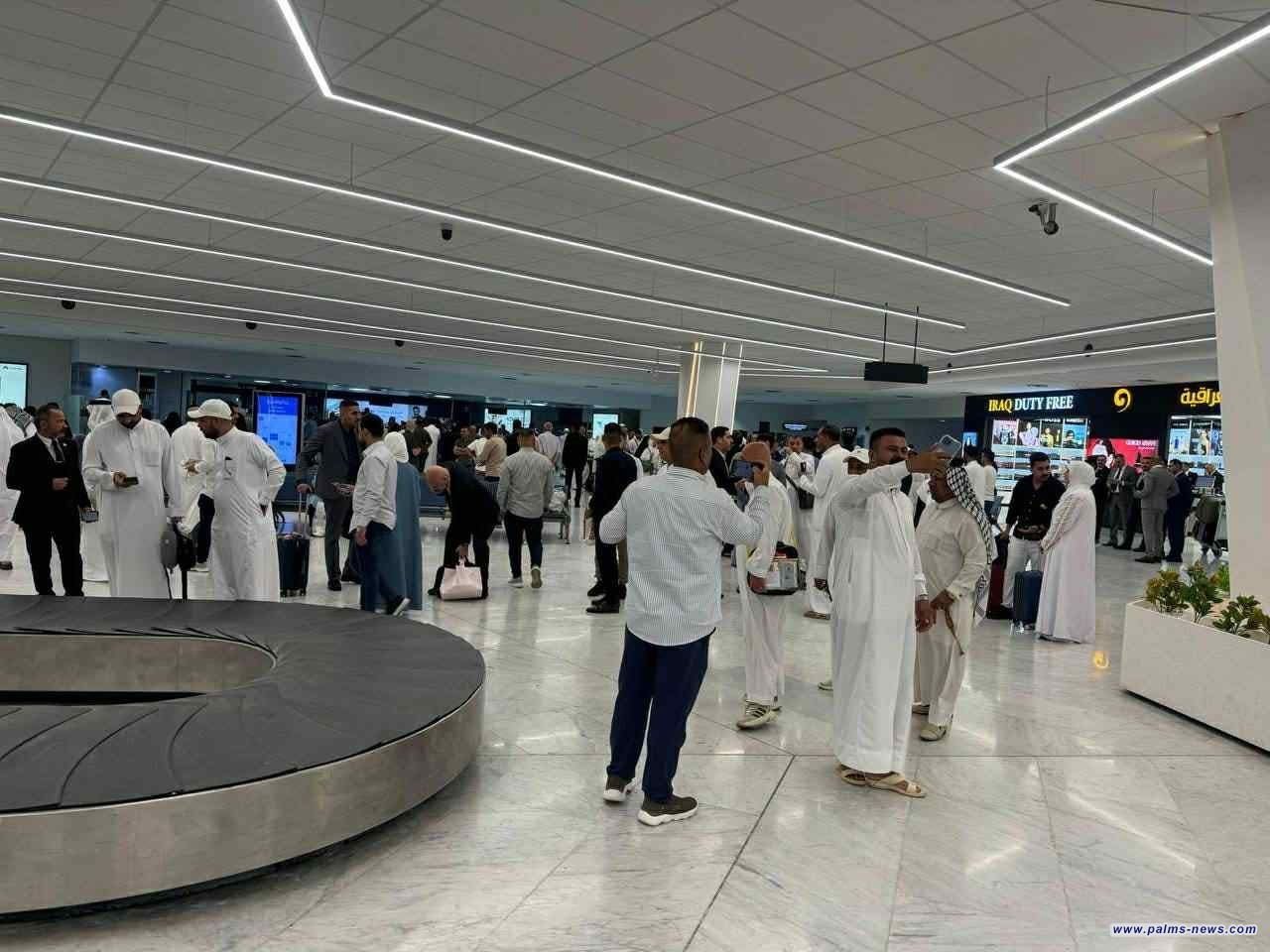 وصول أول رحلة تقل حجاجاً عراقيين قادمة من مطار الطائف الدولي إلى مطار بغداد الدولي.